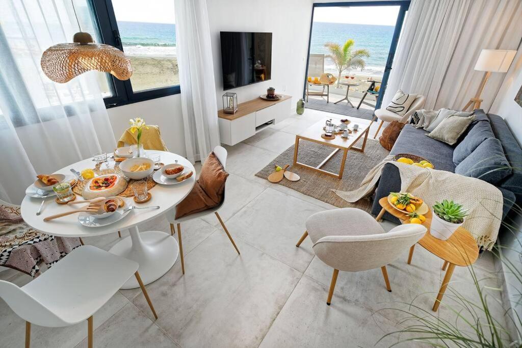 Amapola Coast - Recien Reformado, Frente A La Playa Apartment San Agustin  Exterior photo